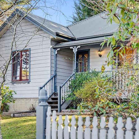 Whispering Pines Cottages Wentworth Falls Exteriör bild