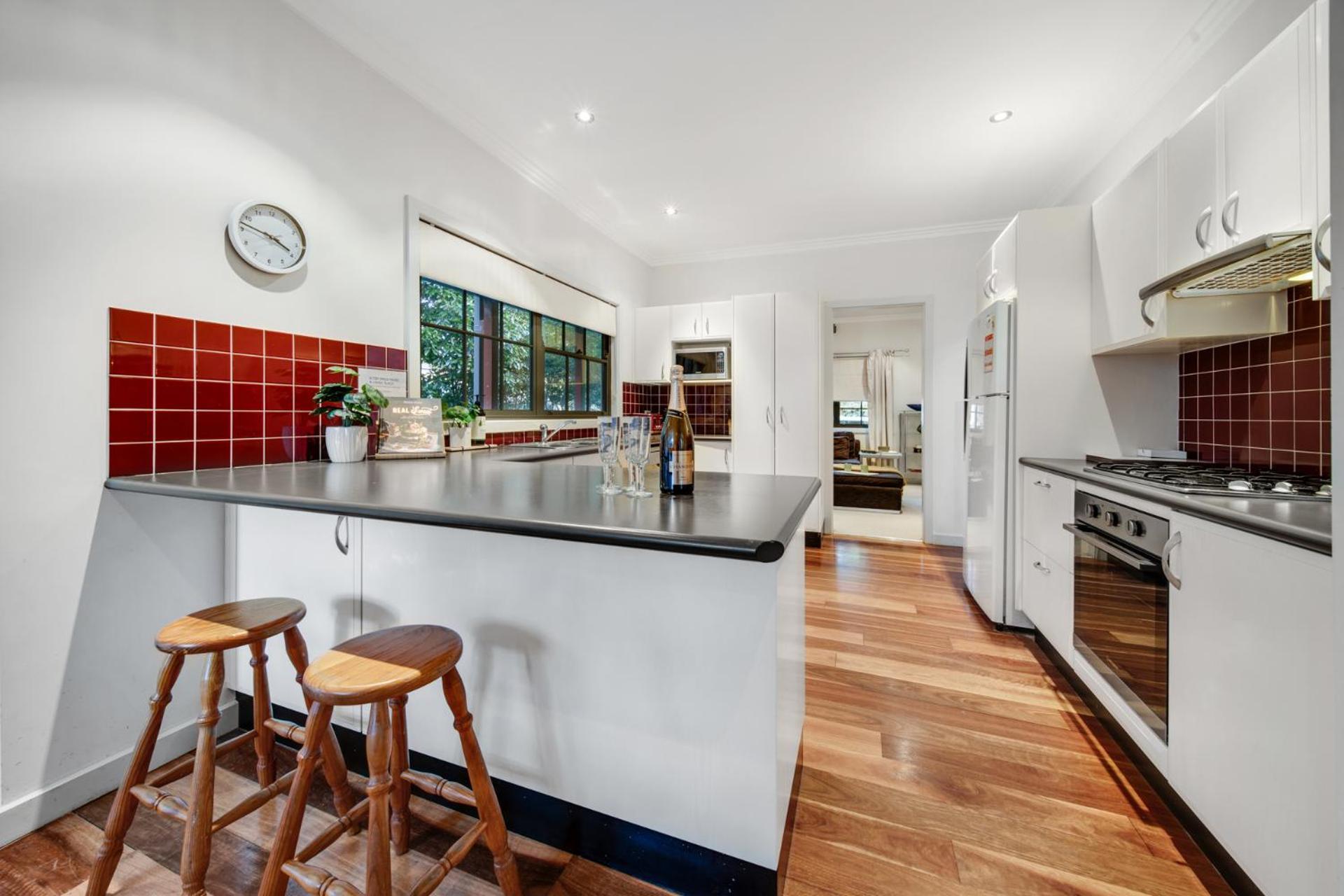 Whispering Pines Cottages Wentworth Falls Rum bild
