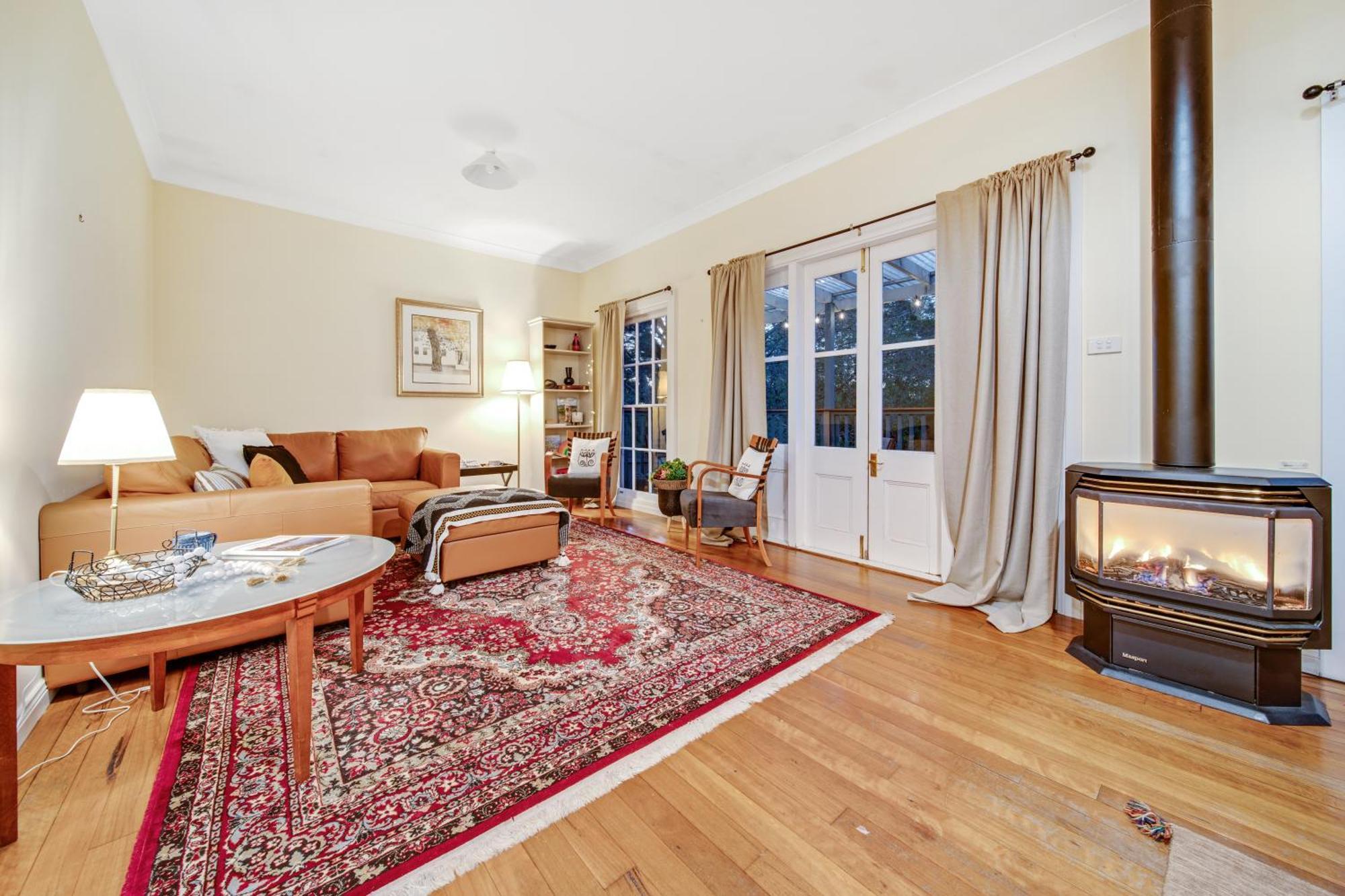Whispering Pines Cottages Wentworth Falls Rum bild