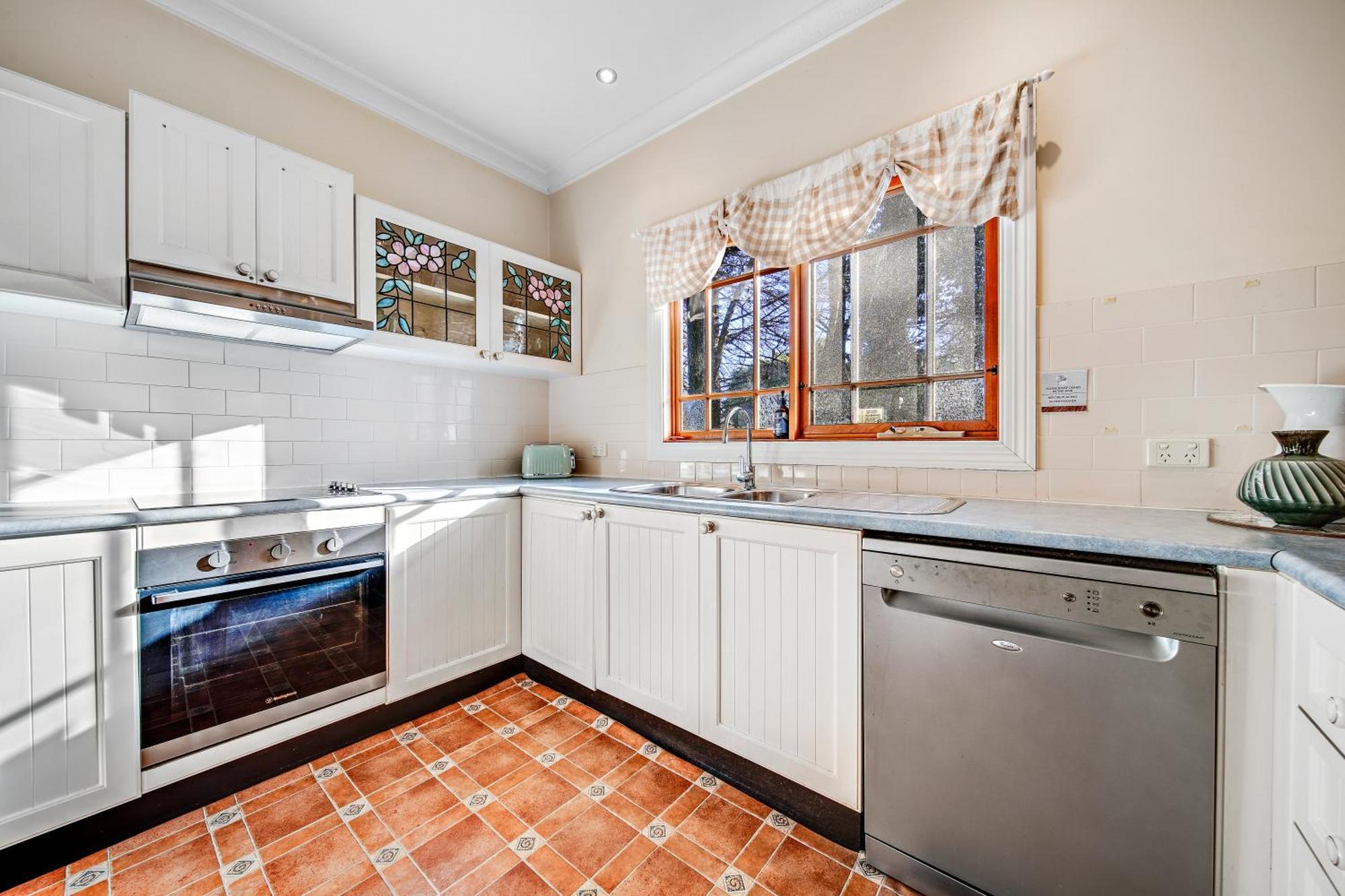 Whispering Pines Cottages Wentworth Falls Rum bild