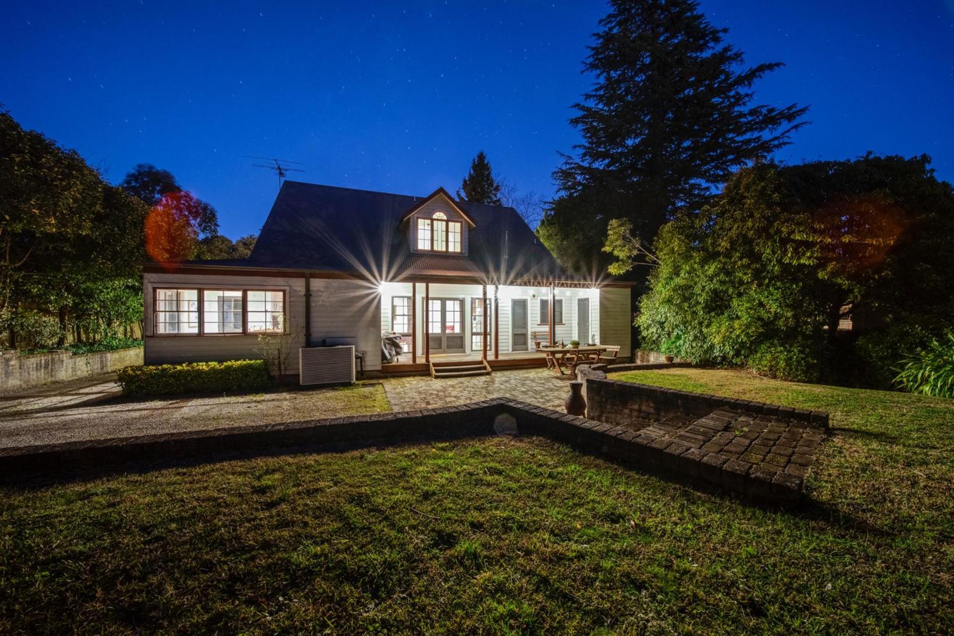 Whispering Pines Cottages Wentworth Falls Rum bild