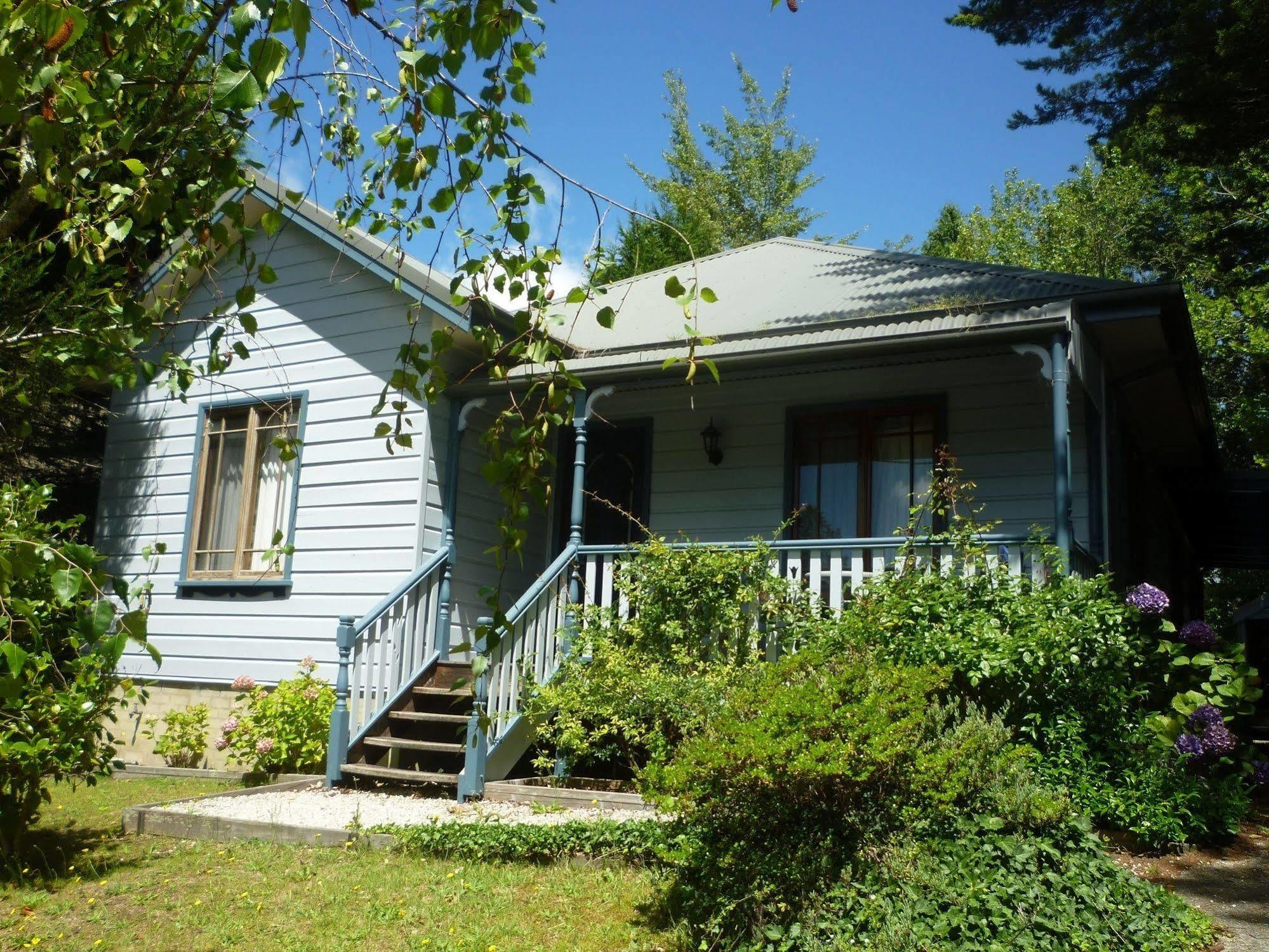 Whispering Pines Cottages Wentworth Falls Exteriör bild